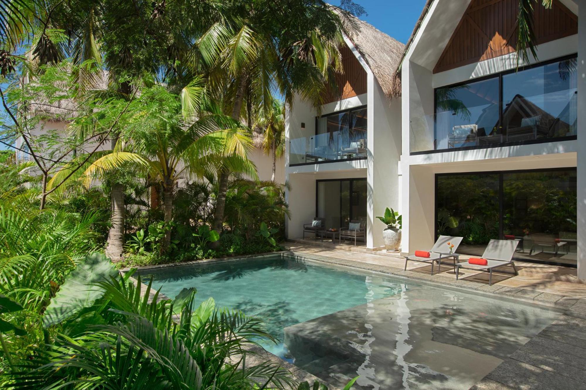 Club Two-Story Villa