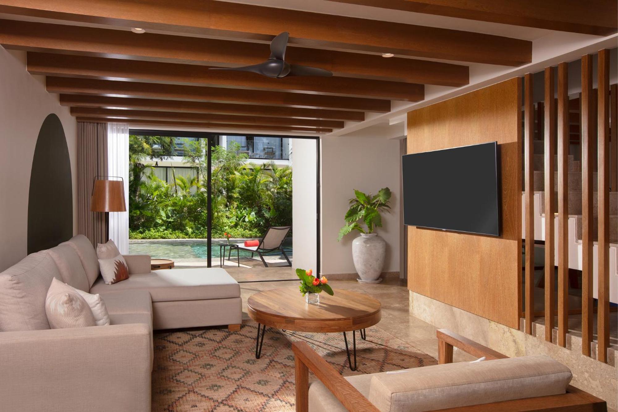 Club Two-Story Villa